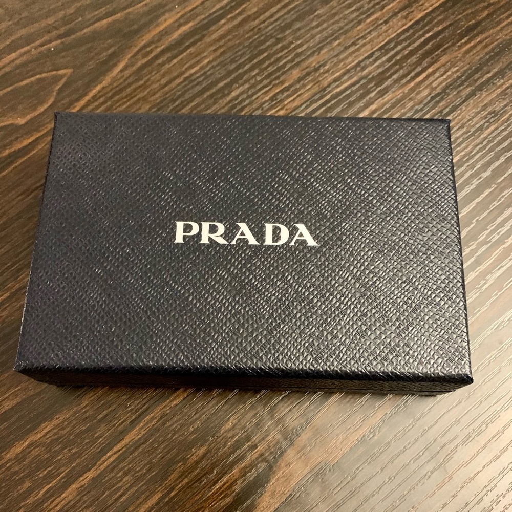 Authentic PRADA box - Picture 2 of 6